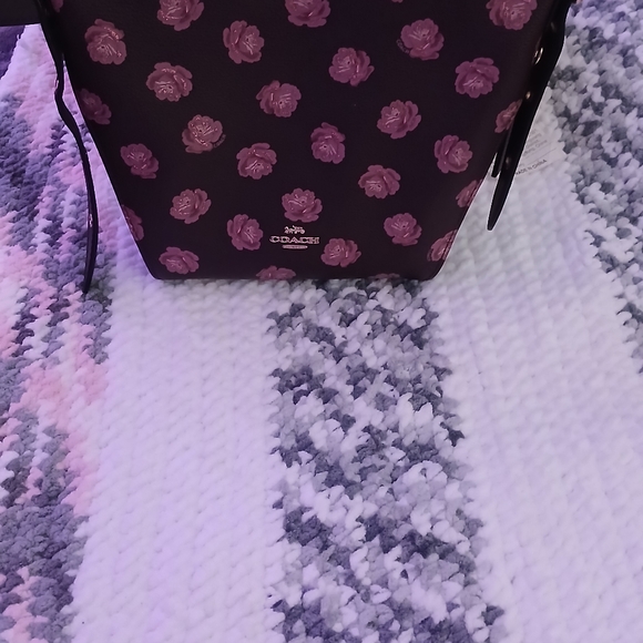 Authentic Coach Hobo Sparkle Floral Print Pebble Leather Crossbody Bag - Picture 5 of 9